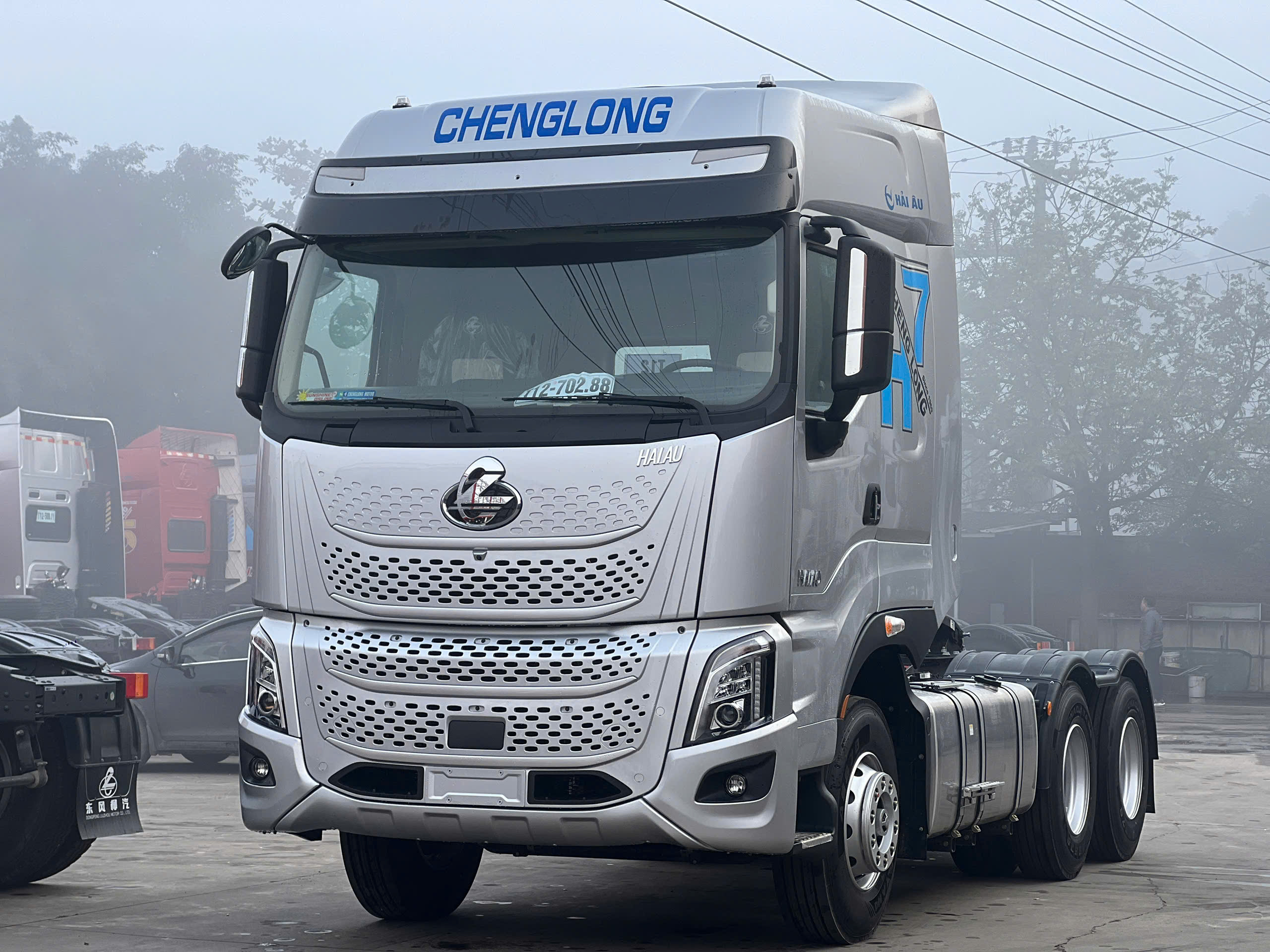 ĐẦU KÉO CHENGLONG H7Pro 450HP