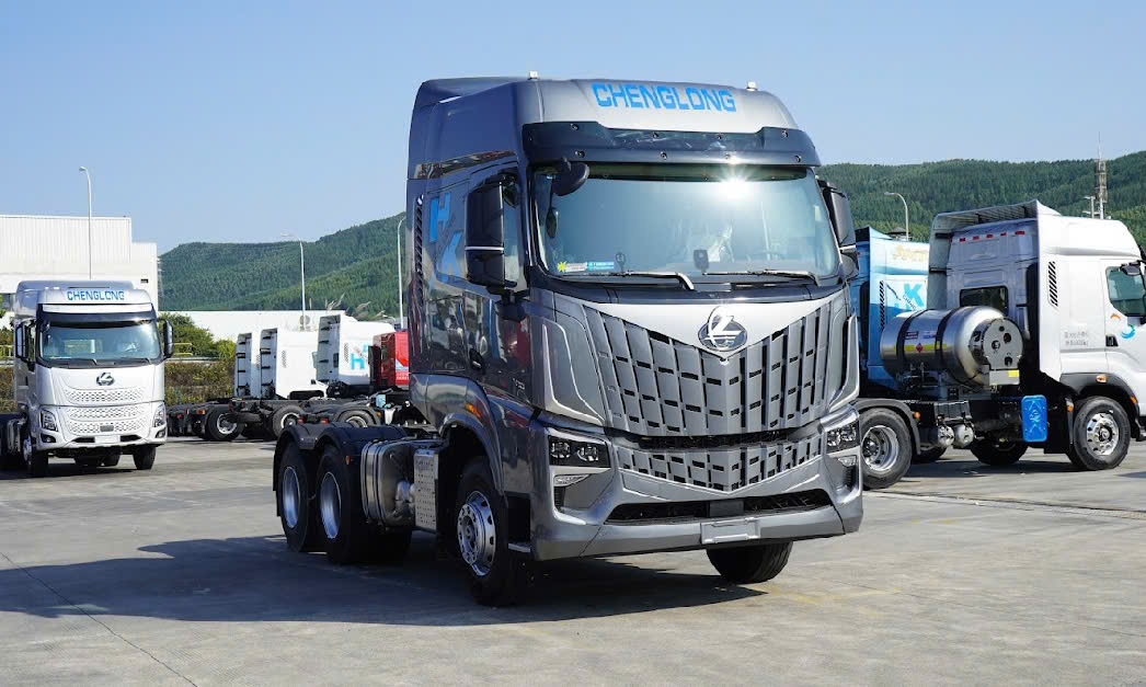 đầu kéo chenglong HK King 470
