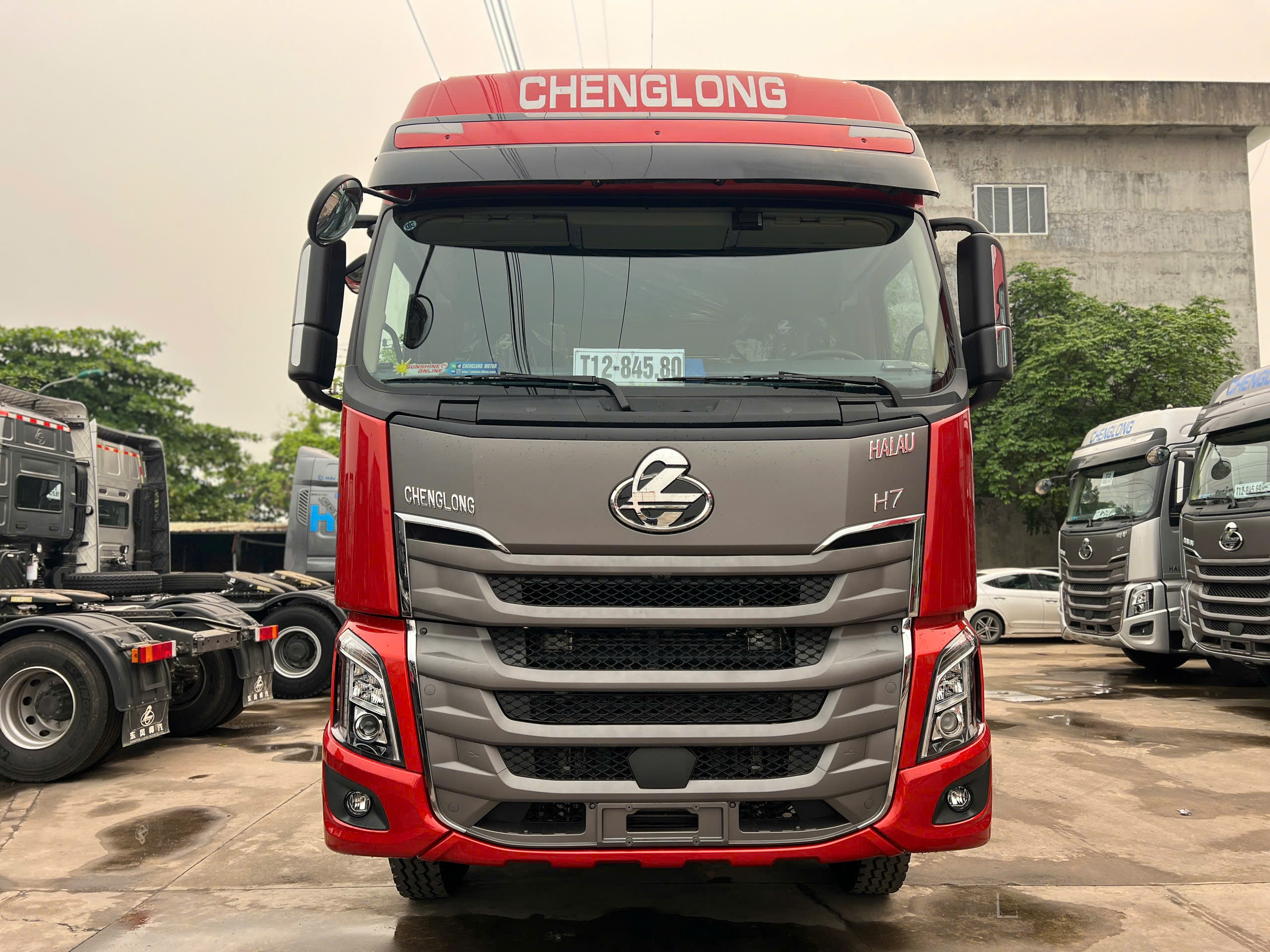 Alternative view of ĐẦU KÉO CHENGLONG H7 LUXK 445HP CẦU DẦU